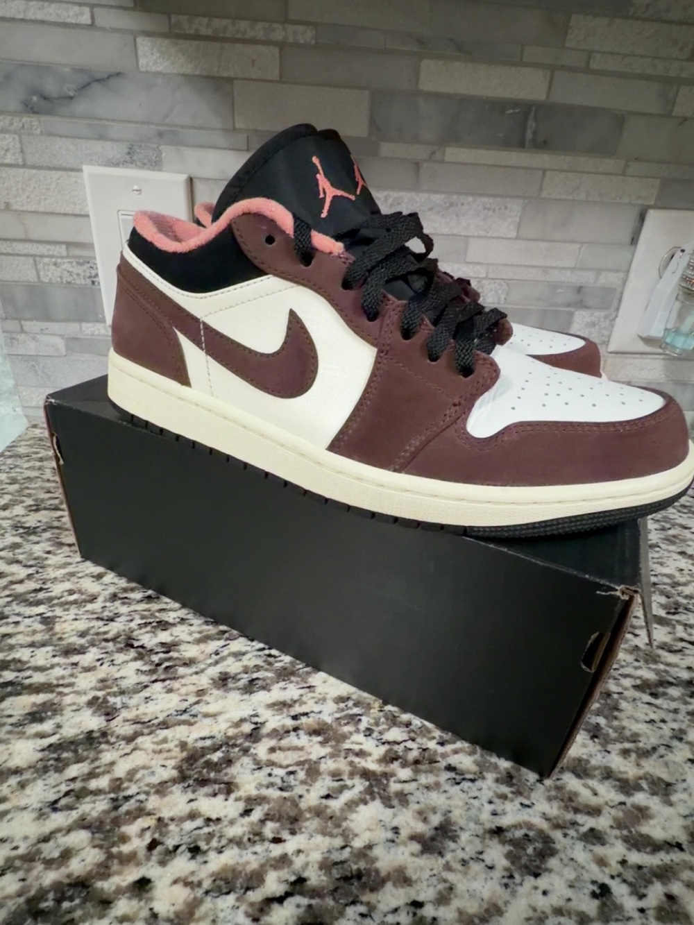 Nike Air Jordan 1 Low SE Mocha